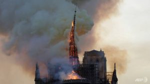 Les Français veulent que Notre-Dame soit reconstruite telle qu'elle était: Enquête