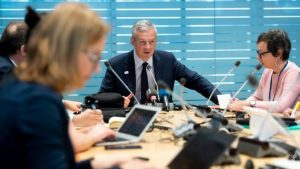 Les litiges politiques grandissants de l'UE pourraient saper la monnaie commune, selon un ministre français