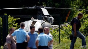 Un pilote d'hélicoptère libéré dans une prison du gangster français