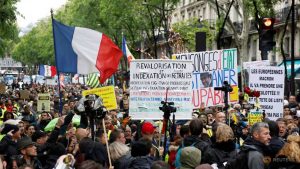 Après les affrontements du 1er mai, les manifestations pour la «veste jaune» en France sont moins nombreuses
