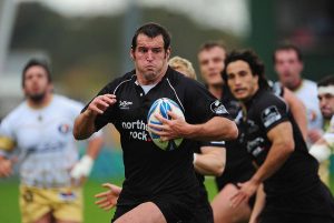 L'ancien All Black Carl Hayman admet des accusations de violence domestique à Pau, en France