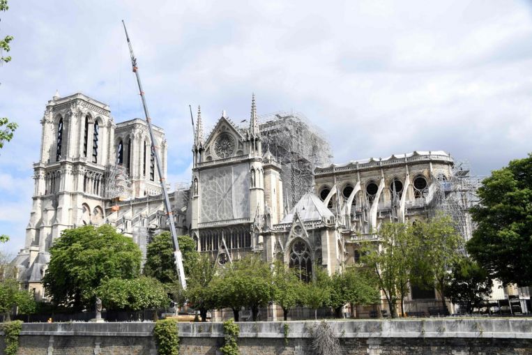 Les députés français approuvent la loi sur la restauration rapide de Notre-Dame, Europe News & Top Stories