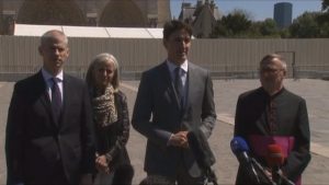 "Le Canada sera aux côtés de la France" dans la reconstruction de Notre Dame, a déclaré Trudeau - Vidéo