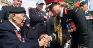 Le vétérinaire du D-Day de Richmond, âgé de 97 ans, assiste au 75e anniversaire en France