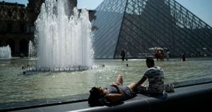 La France bat tous les records de records de température, la température du jour s'installe à près de 46 degrés