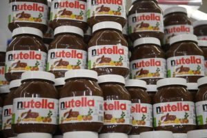 Des travailleurs français en grève bloquent la plus grande usine de Nutella au monde, Nouvelles de l'Europe et meilleures histoires