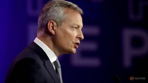 La France prête à réduire la participation de Renault pour renforcer son accord avec Nissan: l'AFP