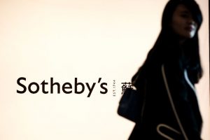 Le milliardaire français Drahi rachète Sotheby's dans le cadre d'une transaction de 3,7 milliards de dollars