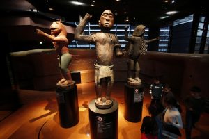 La France accélère le retour des artefacts du Bénin | Voix de l'amérique