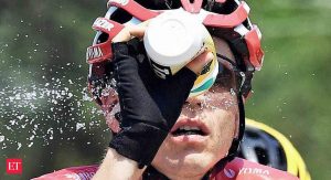 Comment le Tour de France - la plus grande course du monde - fait face à la canicule