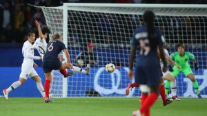 Coupe du Monde Féminine de la FIFA 2019 ™ - Actualités - Henry prend son envol alors que les Bleues prennent leur envol