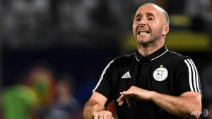 Football: L'entraîneur Belmadi exhorte les supporters français à être les ambassadeurs de l'Algérie après de violents affrontements