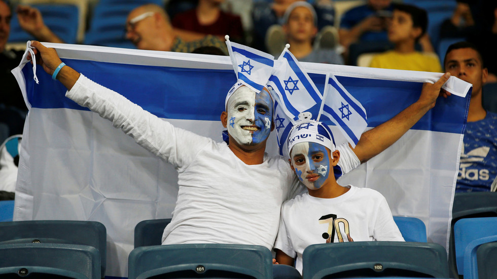 Interdire les drapeaux israéliens lors d'un match de football en France était «absurde et dangereux pour la démocratie» - RT World News