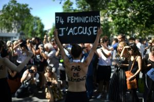 More than 1,200 women protested in Paris on Saturday after a woman was found murdered by her partner, the 75th such case this year (AFP Photo/Martin BUREAU)