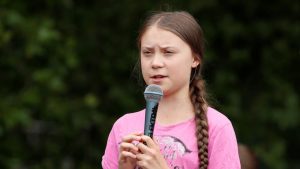 Les députés français appellent au boycott de l'adresse de la environnementaliste "gourou apocalyptique" Greta Thunberg - RT World News