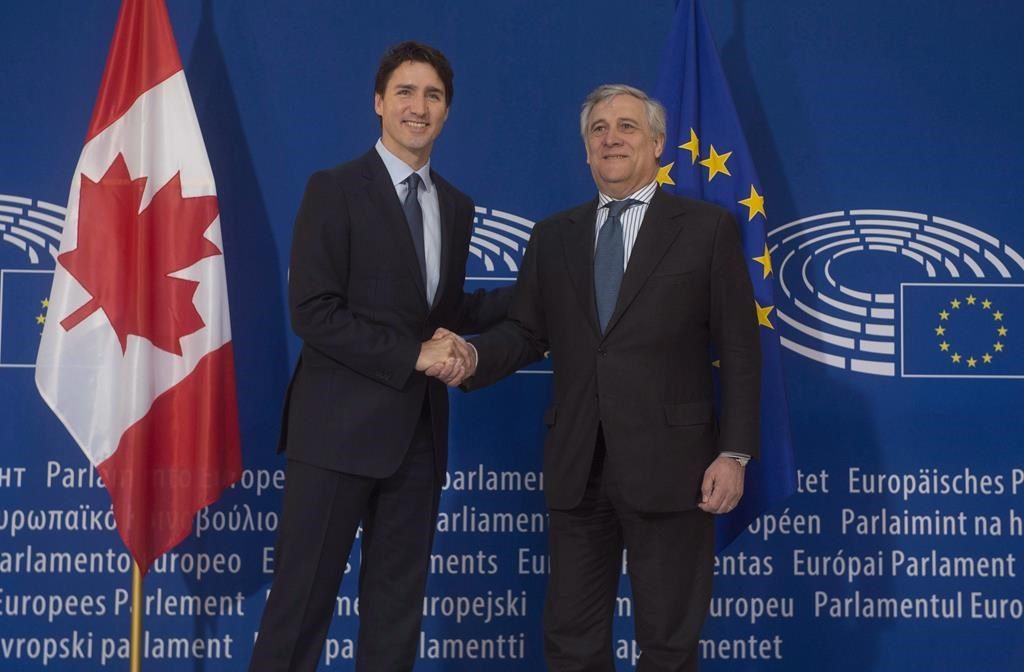 Trudeau va pousser le pacte commercial au sommet des dirigeants européens alors que la France avance sur le CETA